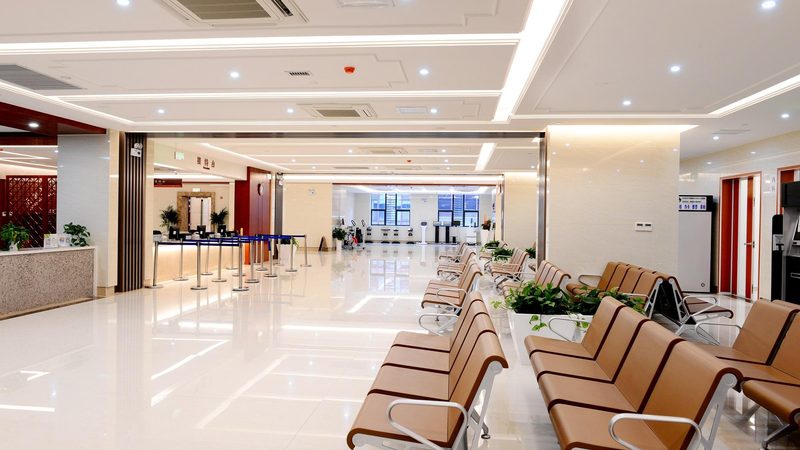 对于普通体检报告，建议关注以下内容：